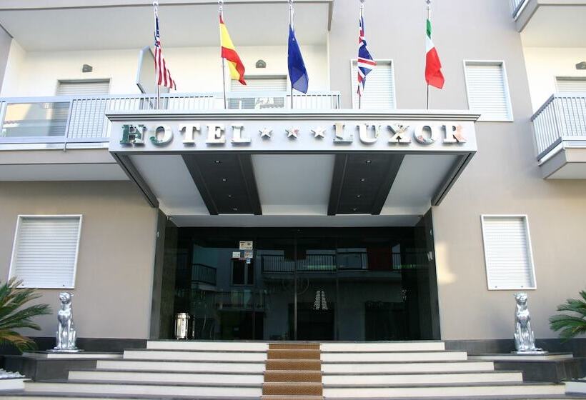 בית מלון כפרי Luxor