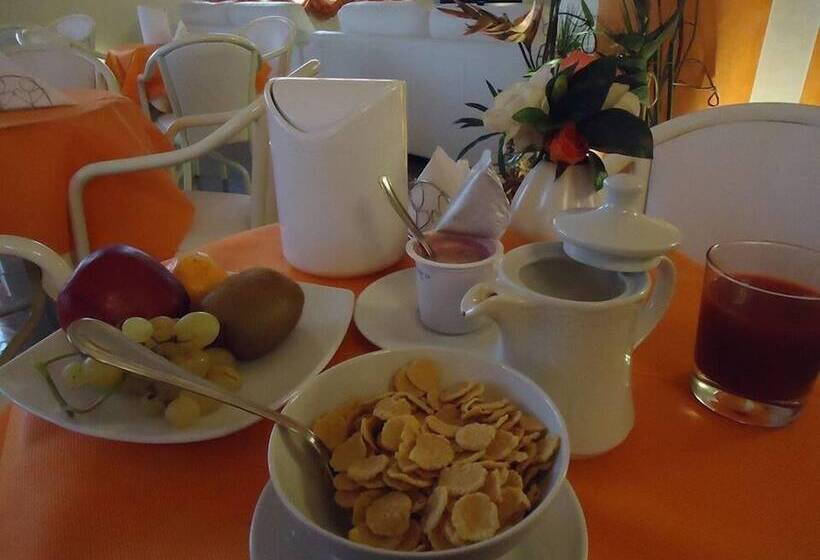 בית מלון כפרי Luxor