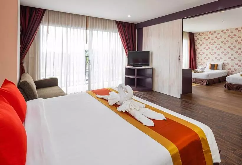 ホテル Malin Patong