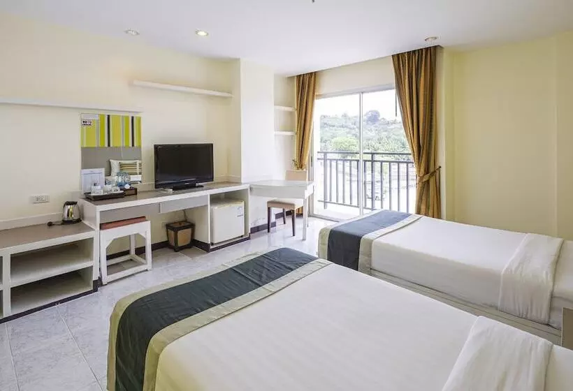 ホテル Malin Patong