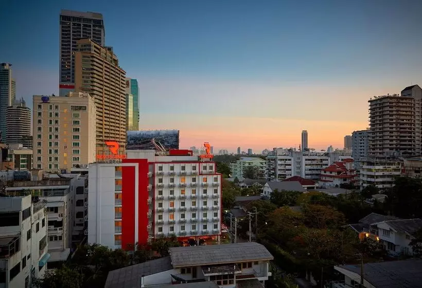 ホテル Red Planet Bangkok Asoke   Sha Extra Plus