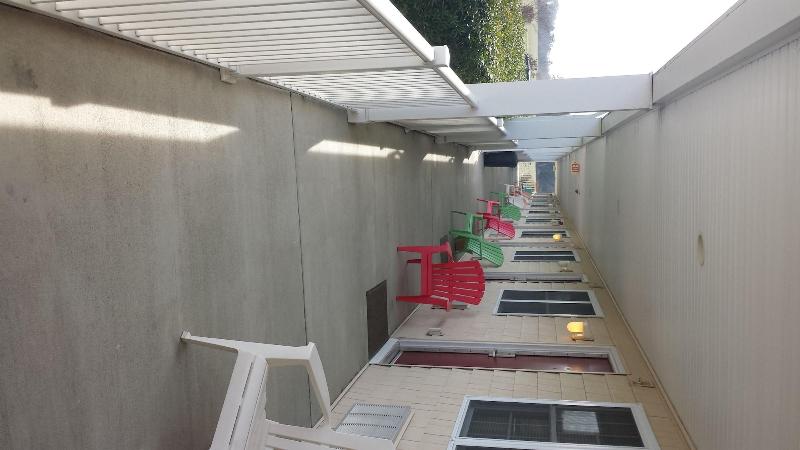 Отель Shore Stay Suites