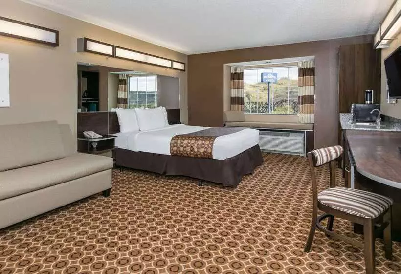 호텔 Sleep Inn & Suites Steubenville At The University