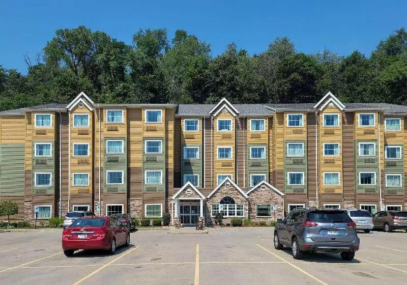 호텔 Sleep Inn & Suites Steubenville At The University