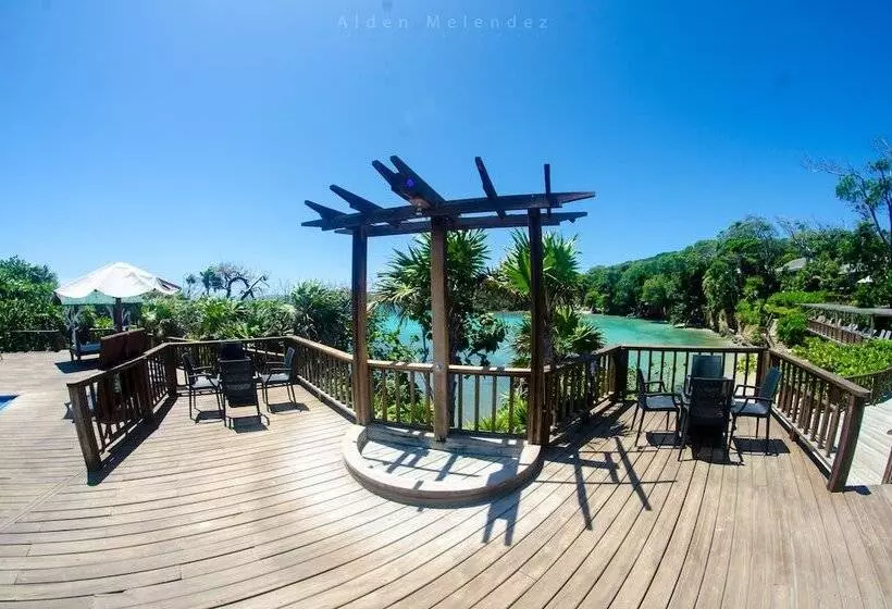 Media Luna Resort & Spa