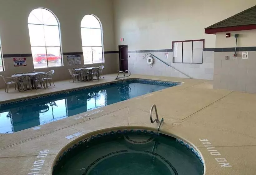 فندق على الطريق Brentwood Inn & Suites