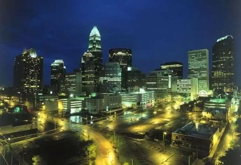 モーテル Budget Inn