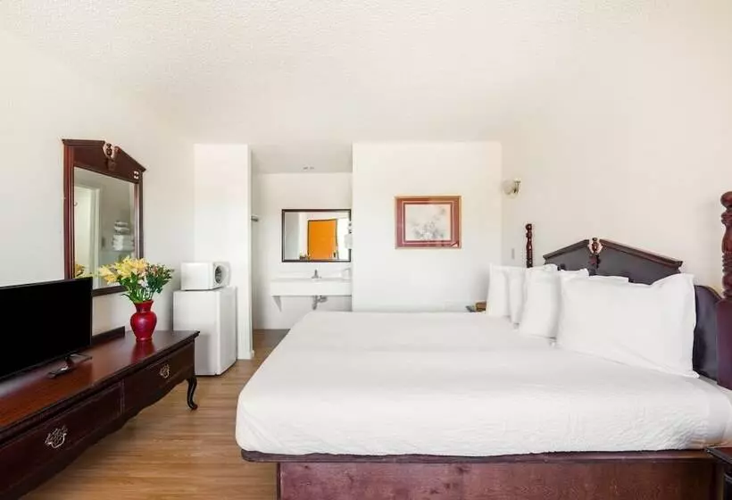 모텔 Express Inn & Suites Groesbeck