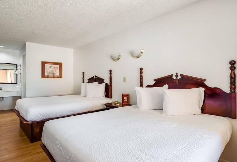 فندق على الطريق Express Inn & Suites Groesbeck