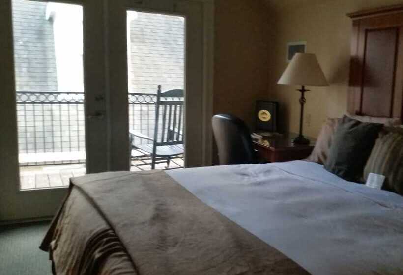 The Villas At Carter Plantation