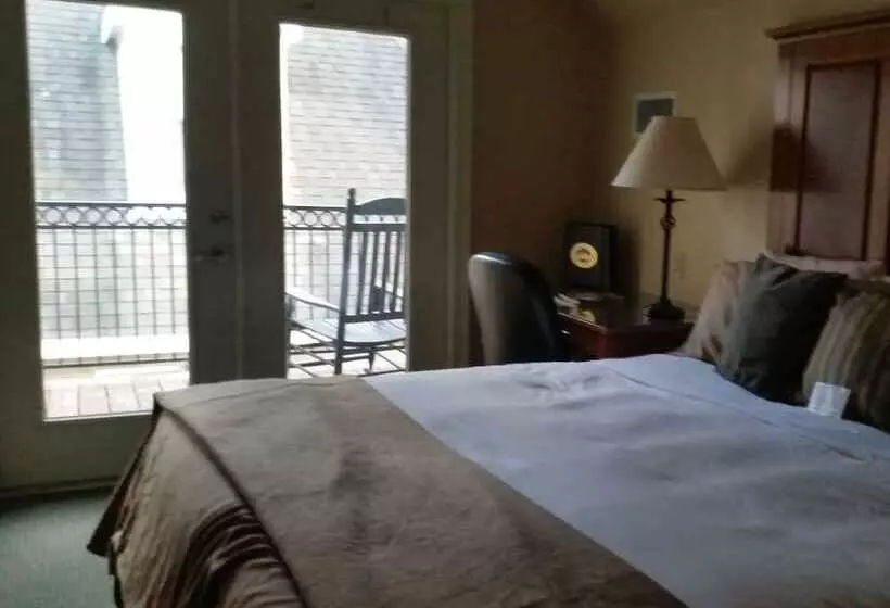 The Villas At Carter Plantation