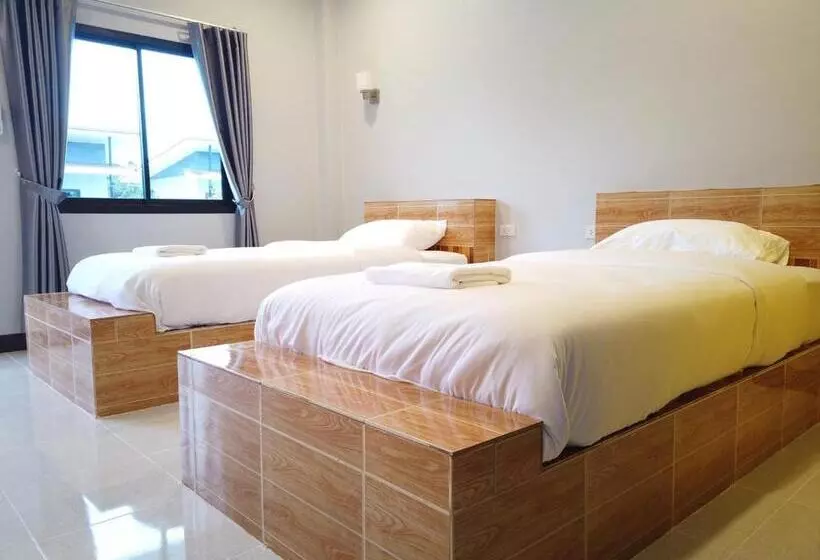 リゾートホテル เดอะเบสรีสอร์ทพัทลุง