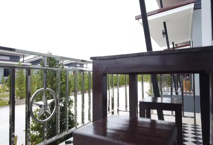 リゾートホテル เดอะเบสรีสอร์ทพัทลุง