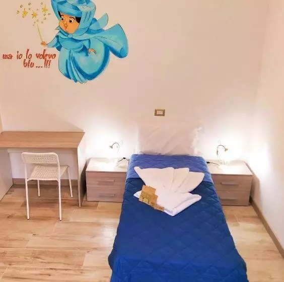 تختخواب و صبحانه Il Villaggio Delle Fate