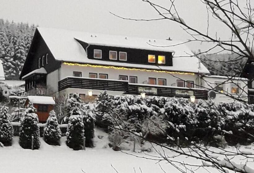 住宿加早餐  Pension Sauerland
