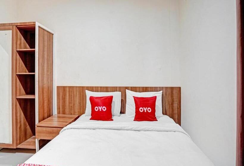 Otel Oyo 90794 Kostel Bunda Waru Syariah