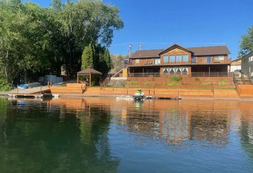 ペンション 1,000 Springs Riverhouse