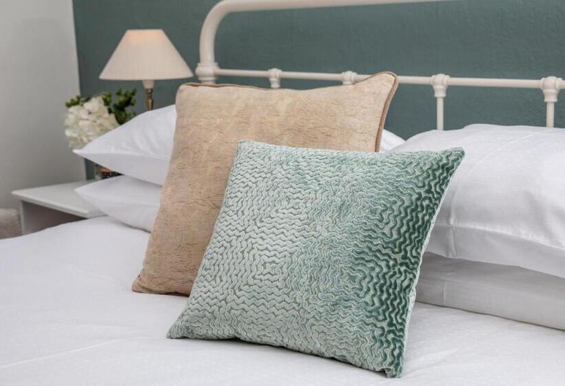 Swallows Nest Bed And Breakfast