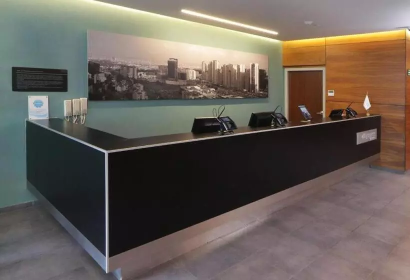 City Express Suites by Marriott Ciudad de México Santa Fe