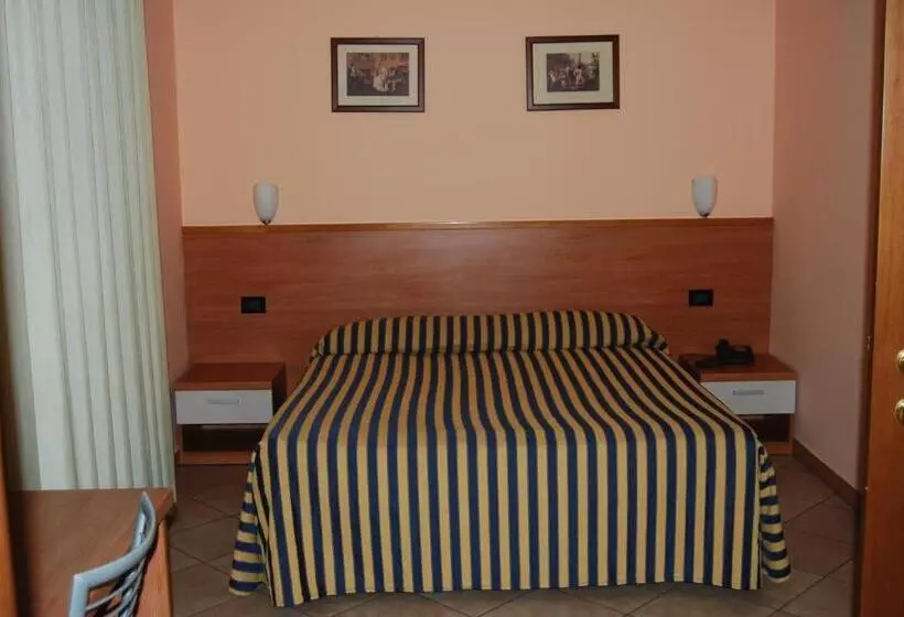 Hotelli Albergo Salerno