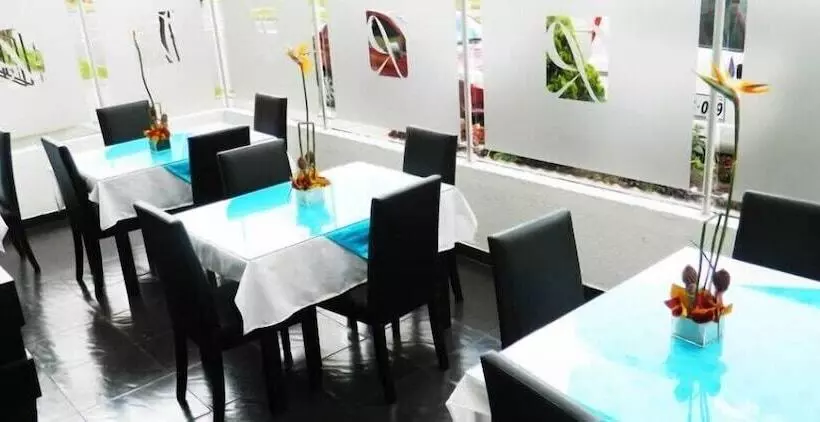 ホテル Bogota City