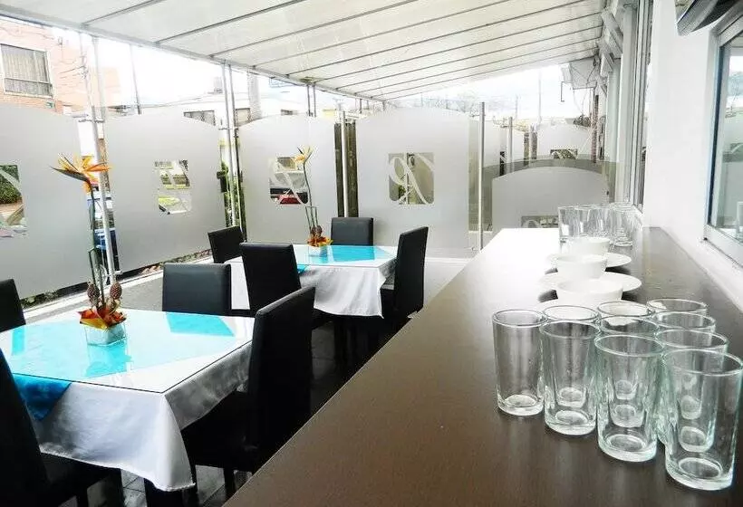 ホテル Bogota City