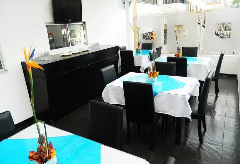 ホテル Bogota City