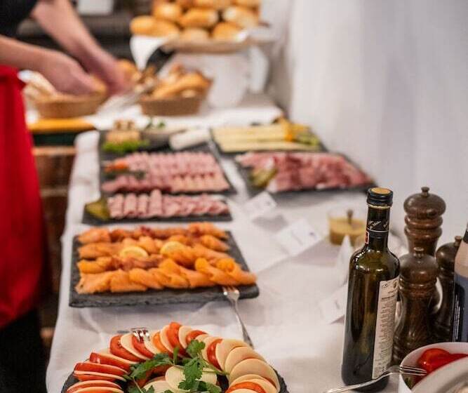 فندق Burg Rabenstein