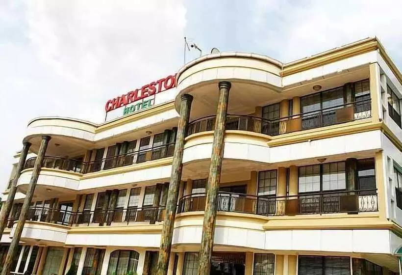 فندق Charleston