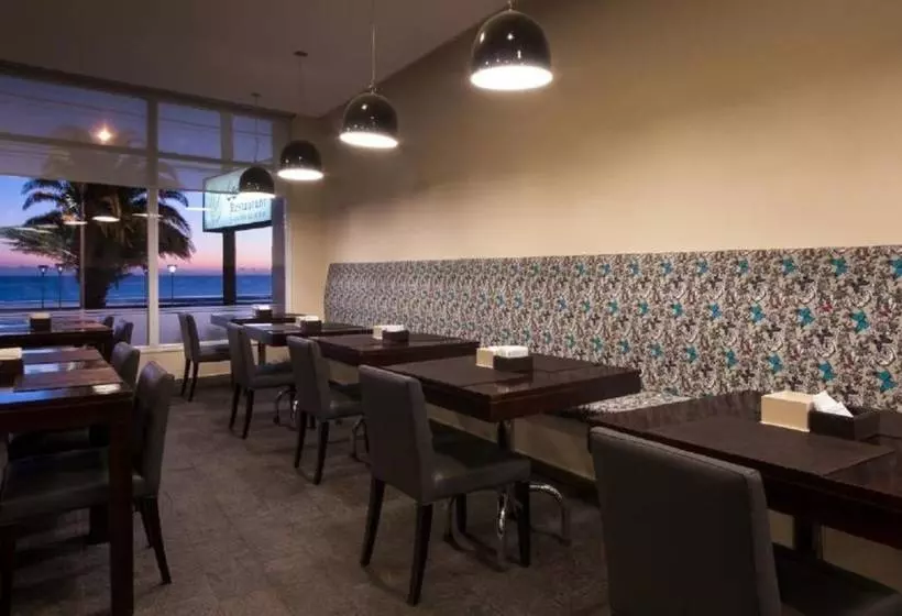 ホテル Dazzler By Wyndham Puerto Madryn