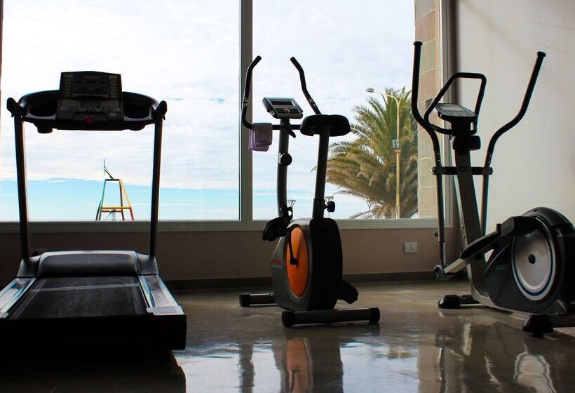 Hotel Dazzler By Wyndham Puerto Madryn