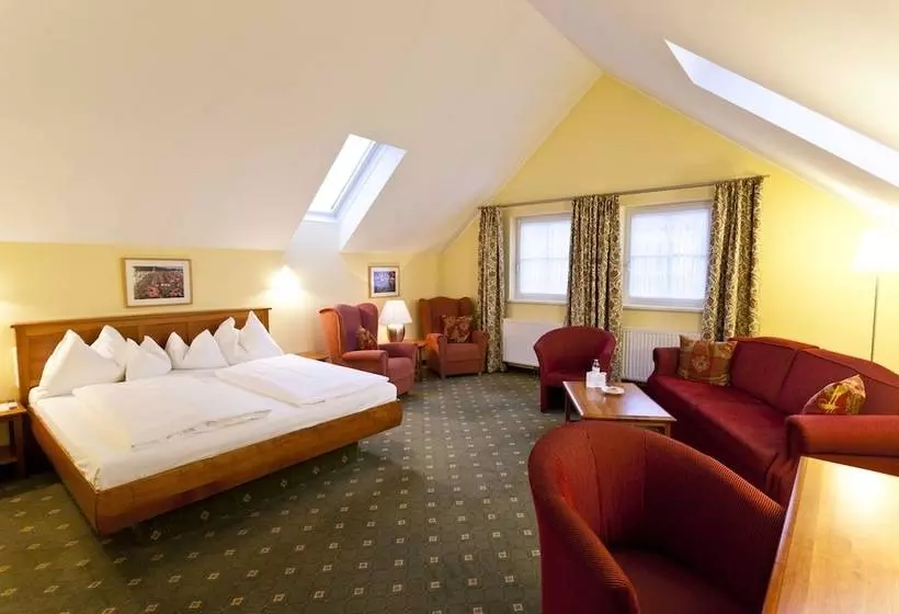 ホテル & Restaurant Stern