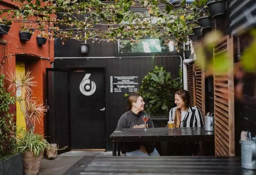 Hotel Six Degrees Boutique