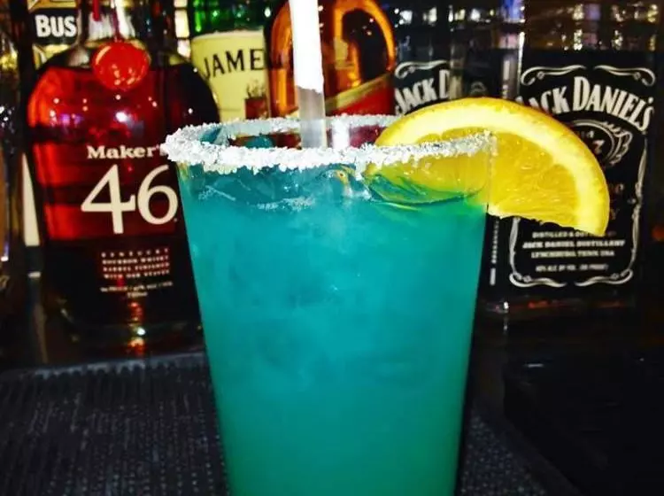 Isola Bella Apartments