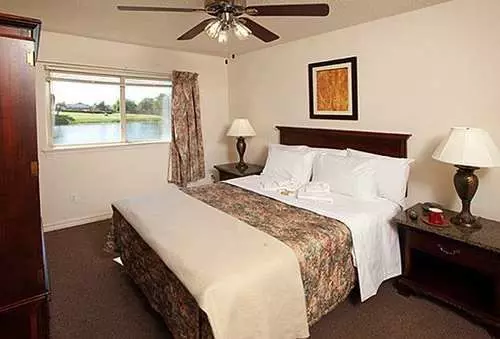 Isola Bella Apartments