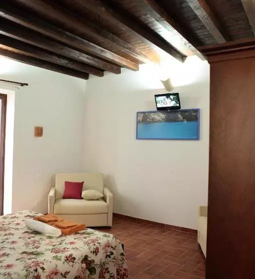 La Paranza Apartments