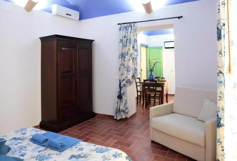 La Paranza Apartments