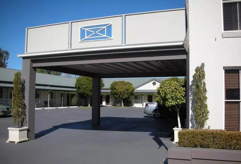 モーテル Breakout Motor Inn