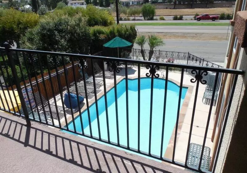 Motel Mediteran Escondido