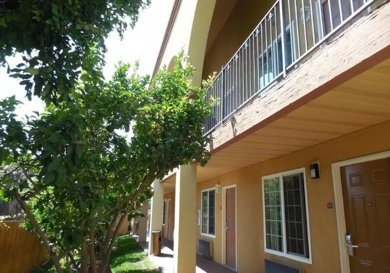 Motel Mediteran Escondido