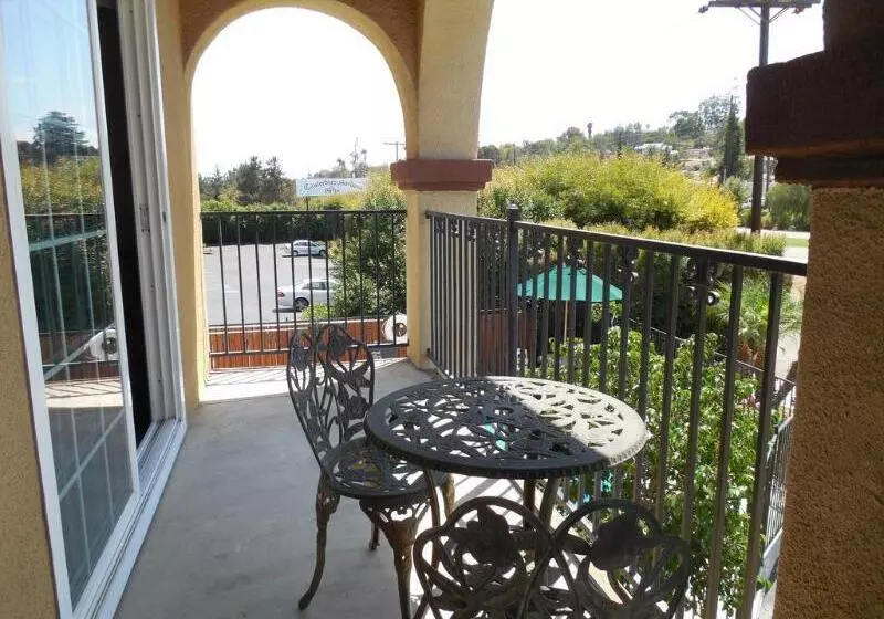 Motel Mediteran Escondido