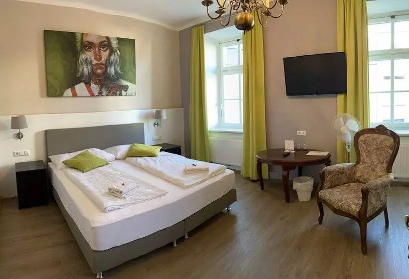 ペンション Urban Stay Salzburg City