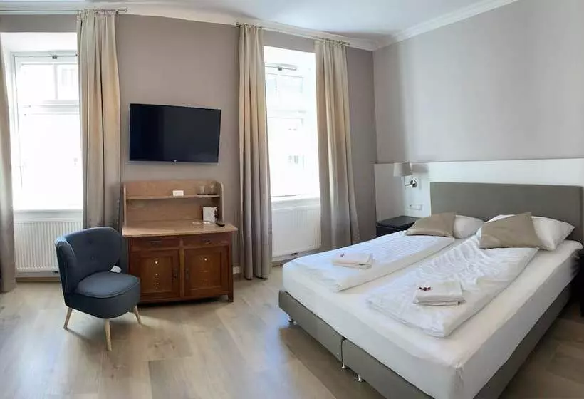 ペンション Urban Stay Salzburg City