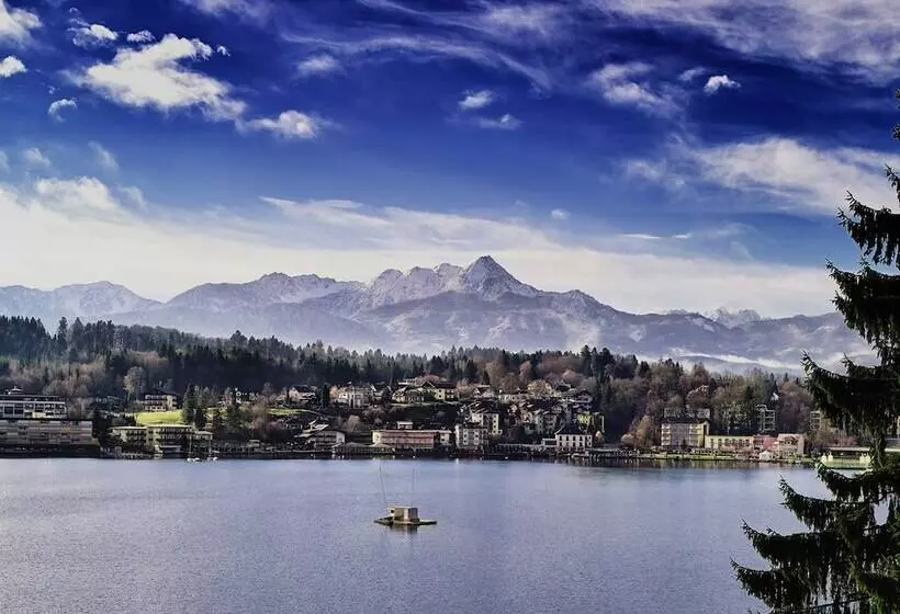 منتجع Barry Memle Directly At The Lake