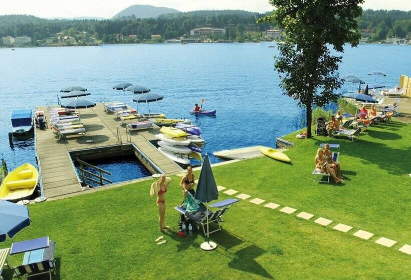 Resort Barry Memle Directly At The Lake