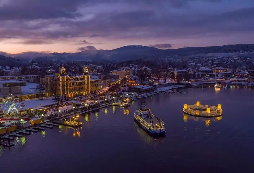 منتجع Barry Memle Directly At The Lake