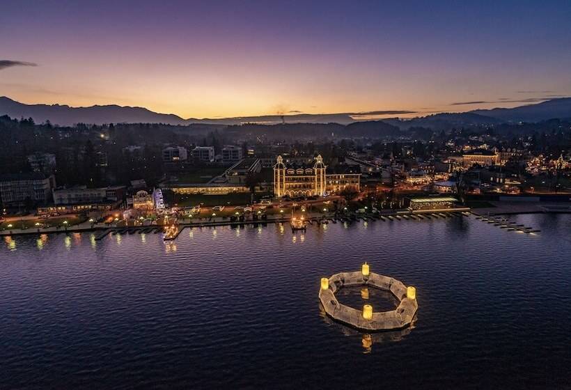 Resort Barry Memle Directly At The Lake