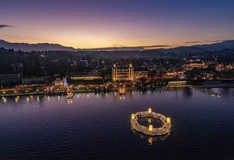 منتجع Barry Memle Directly At The Lake