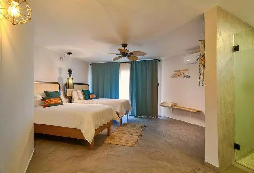 Hotelli Catalina Tropical Lodge