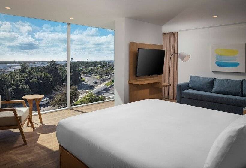 فندق Hilton Garden Inn Cancun Airport